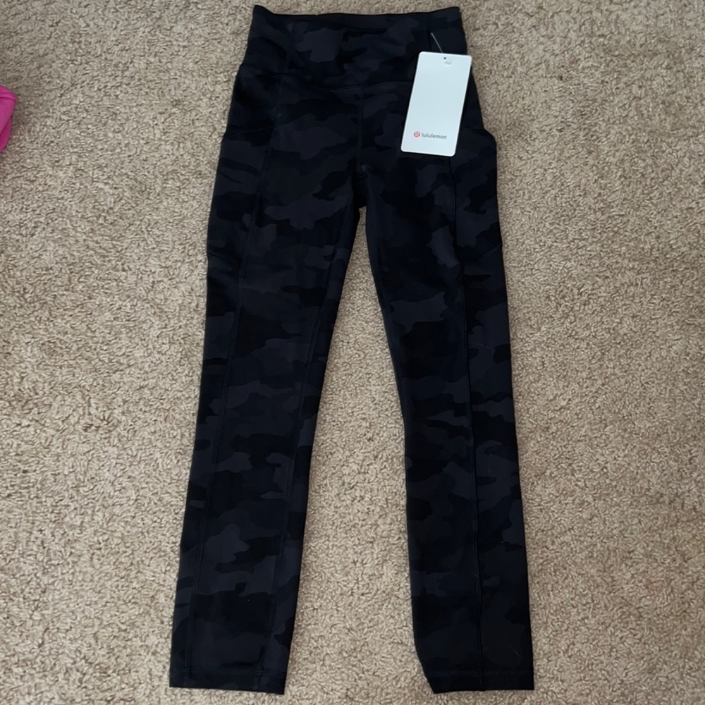 lulu lemon invigorate hr crop 23” wore once in perfect condition